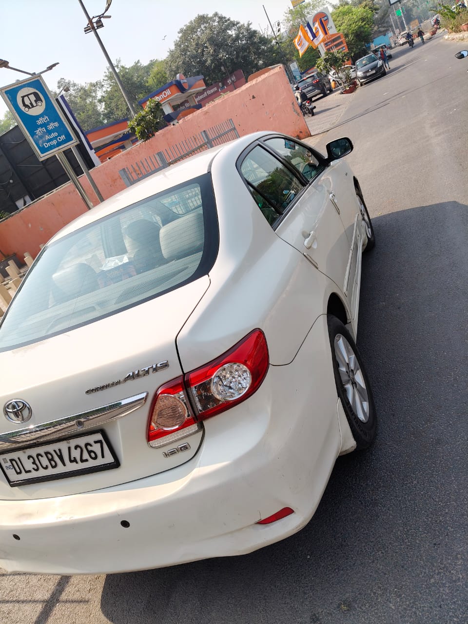 
								Toyota Corolla Altis full									